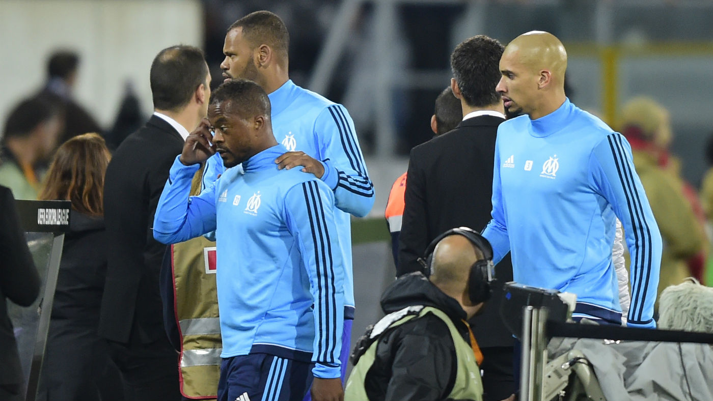 Patrice Evra red card kicked fan Marseille