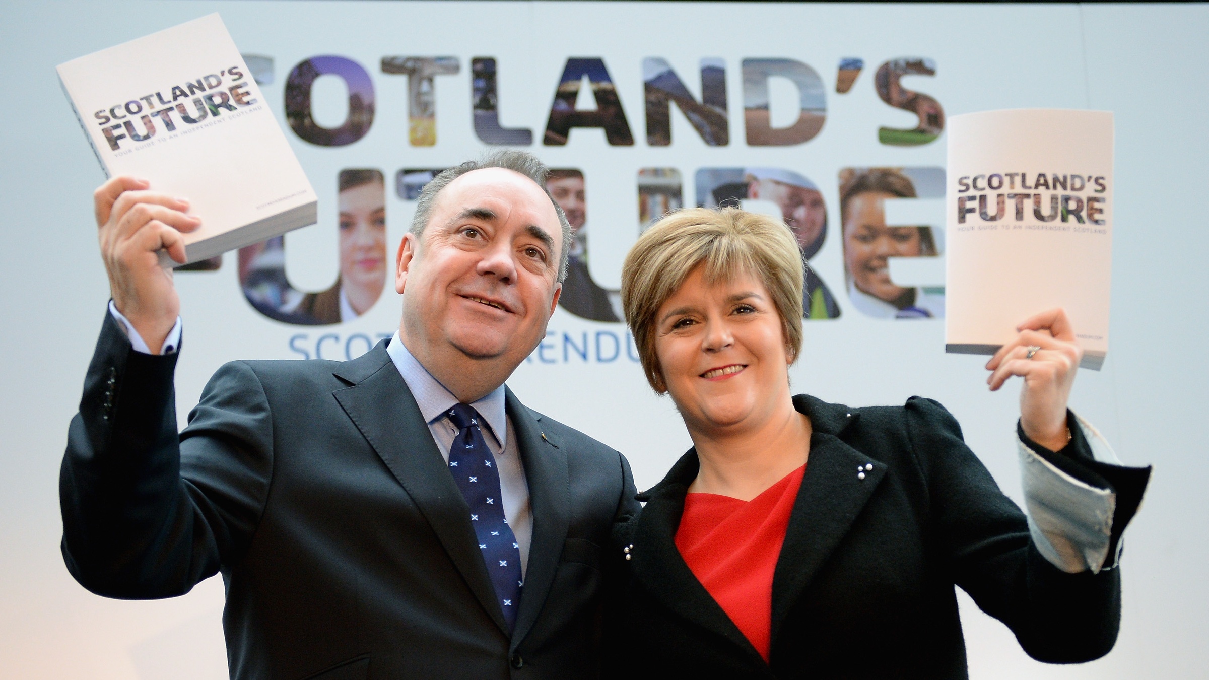 Nicola Sturgeon and Alex Salmond present the White Paper for Scottish independence in 2013