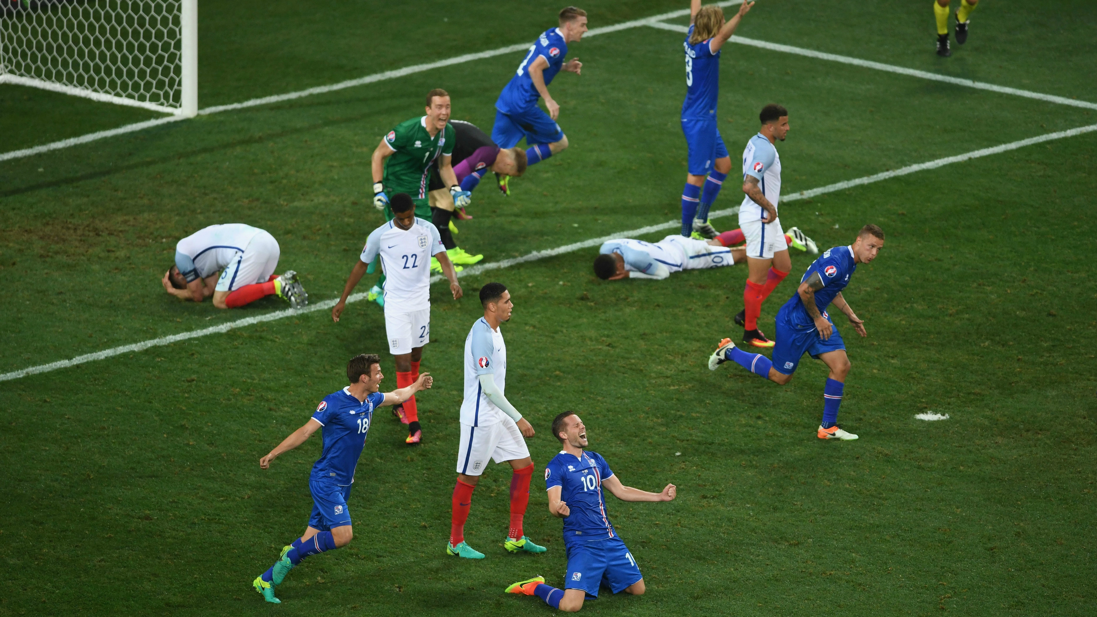 Iceland celebrate beating England at Euro 2016