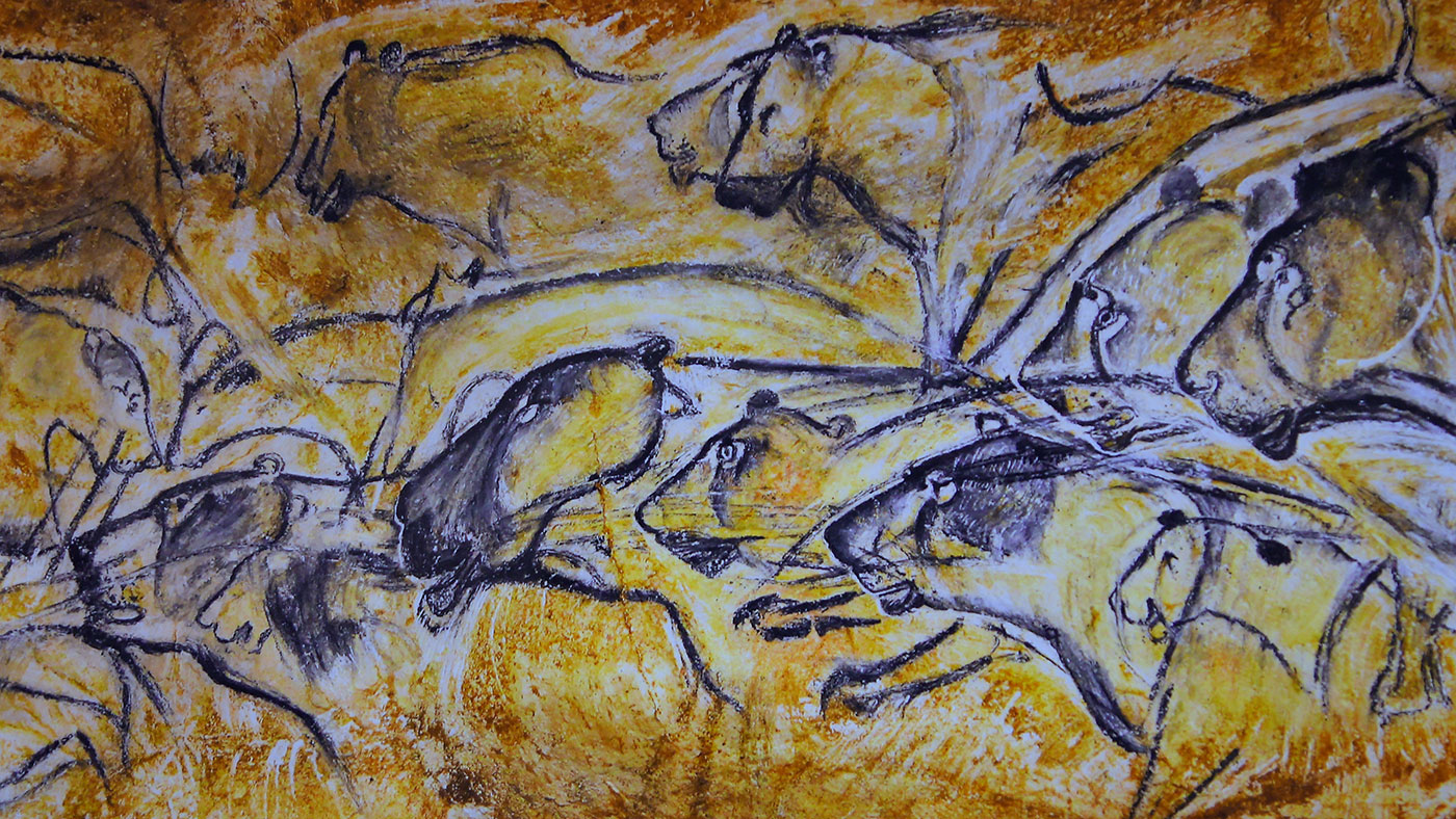 Cave painting at Chauvet Caves © Getty images/Bonnafe Jean-Paul