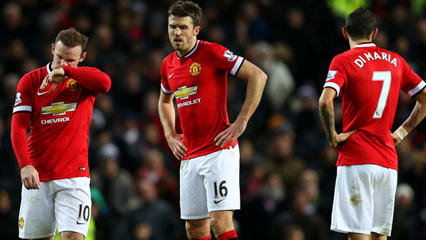 Manchester United players look dejected during the march with Southampton