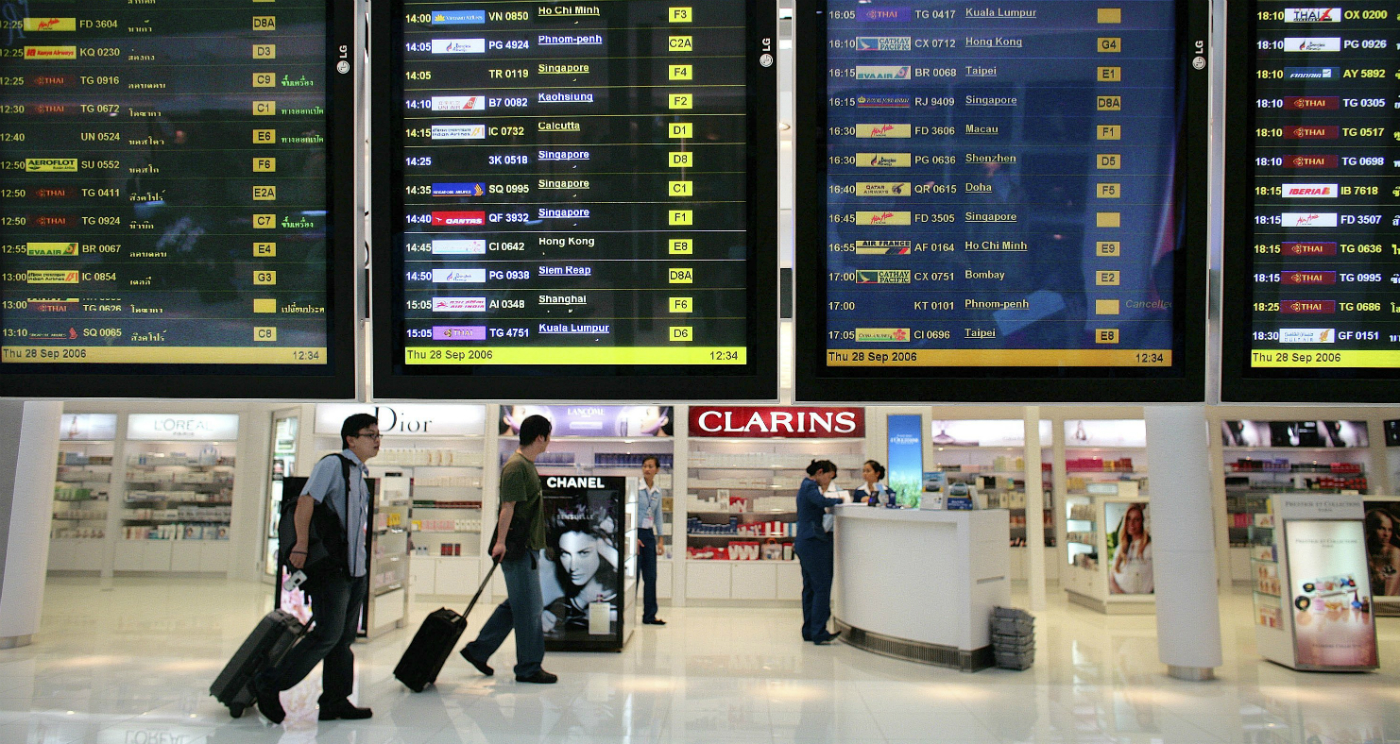 Passengers inside the departure level at Bangkok&#039;s Suvarnabhumi Airport