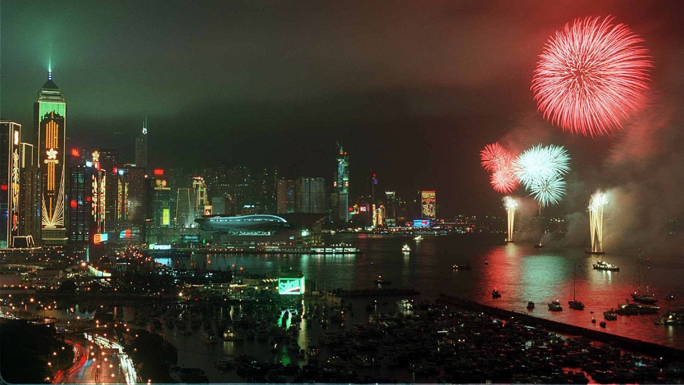 Fireworks light up Hong Kong&#039;s harbour