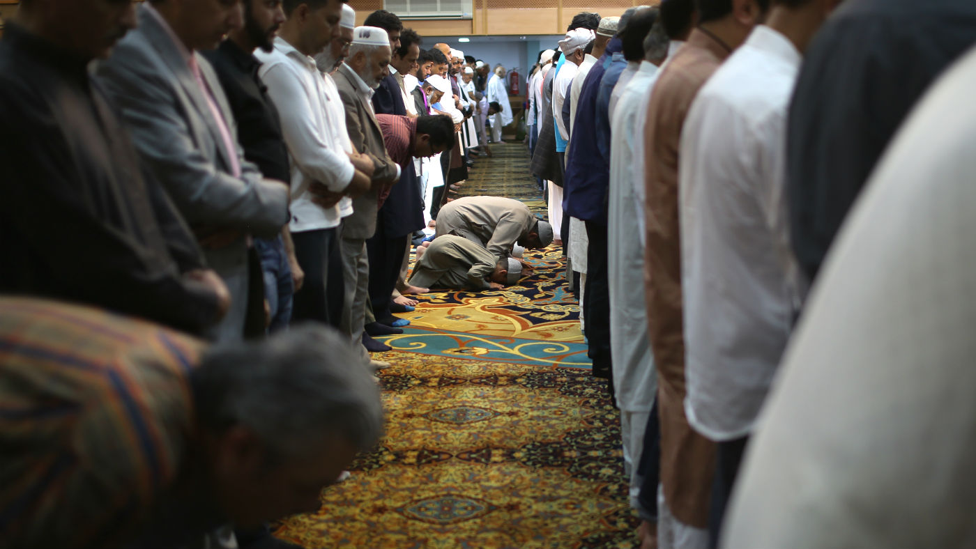wd-muslim_prayer_-_christopher_furlonggetty_images.jpg