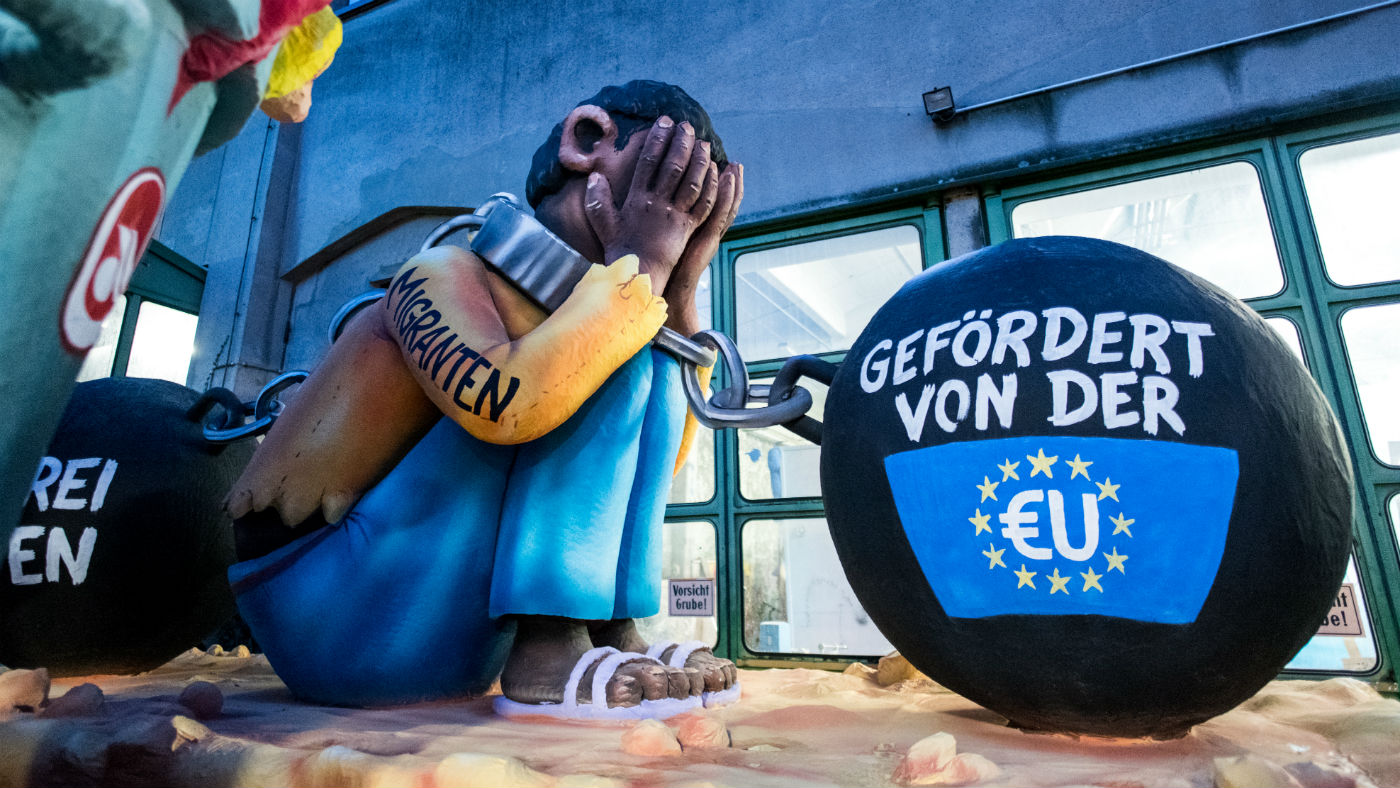 A float satirising the EU refugee crisis at this year&#039;s Rose Monday parade in Dusseldorf 