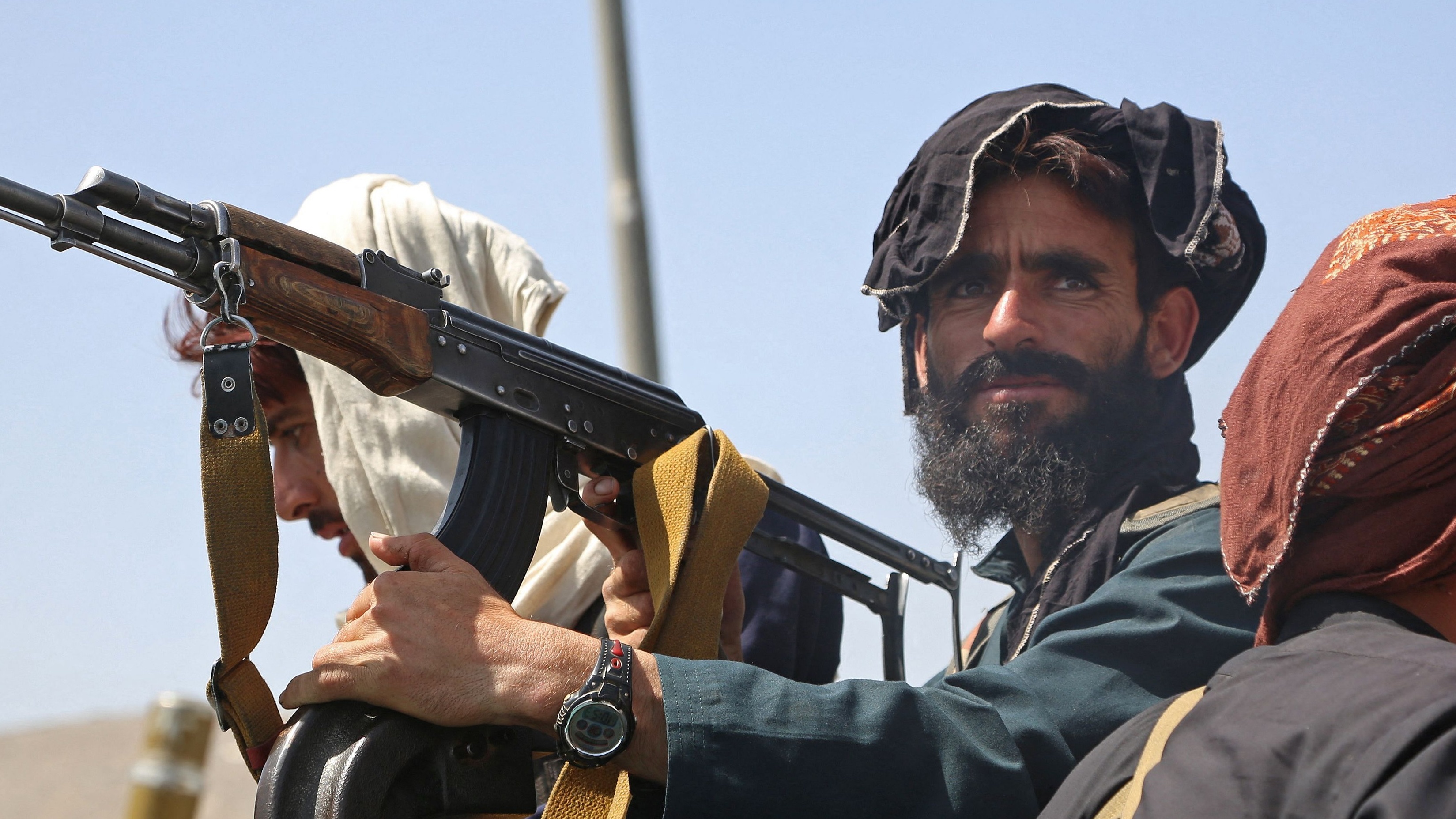 Taliban fighters enter Kabul on 16 August 2021