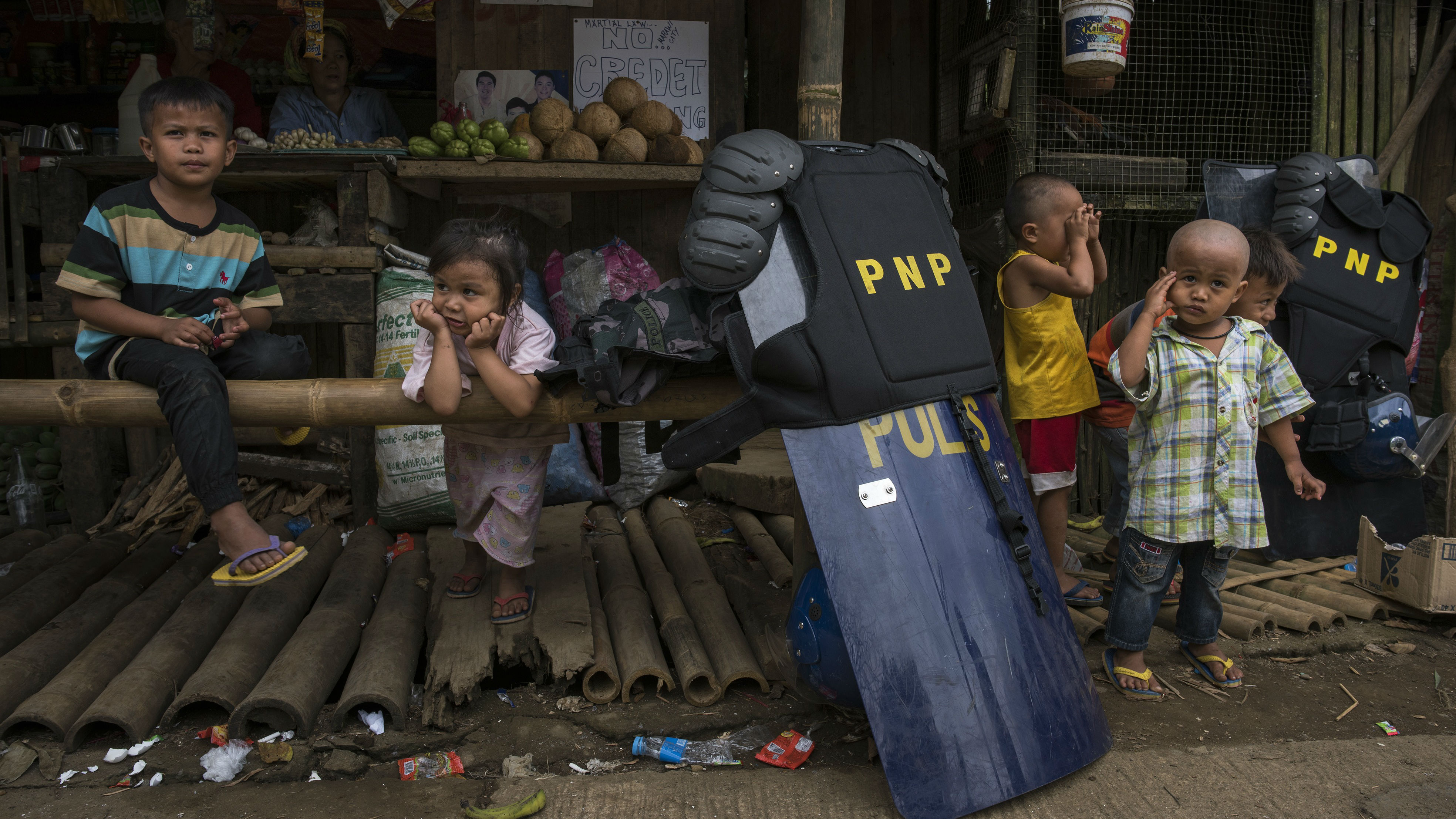 Displaced children, Phillipines  