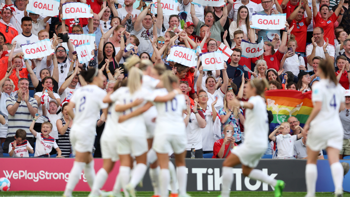 England Lionesses cheered on at Euro 2022