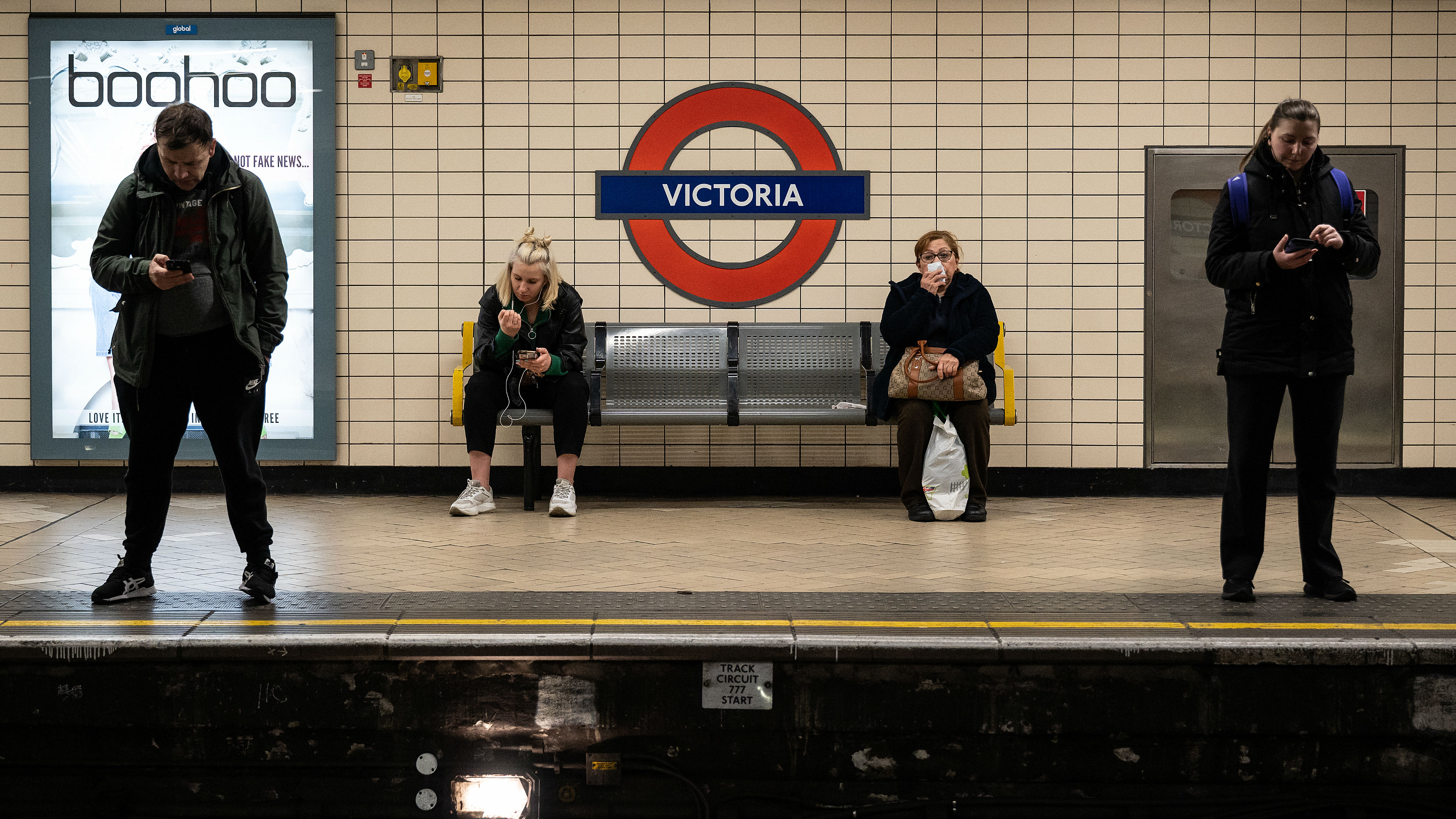Social distancing on the Tube