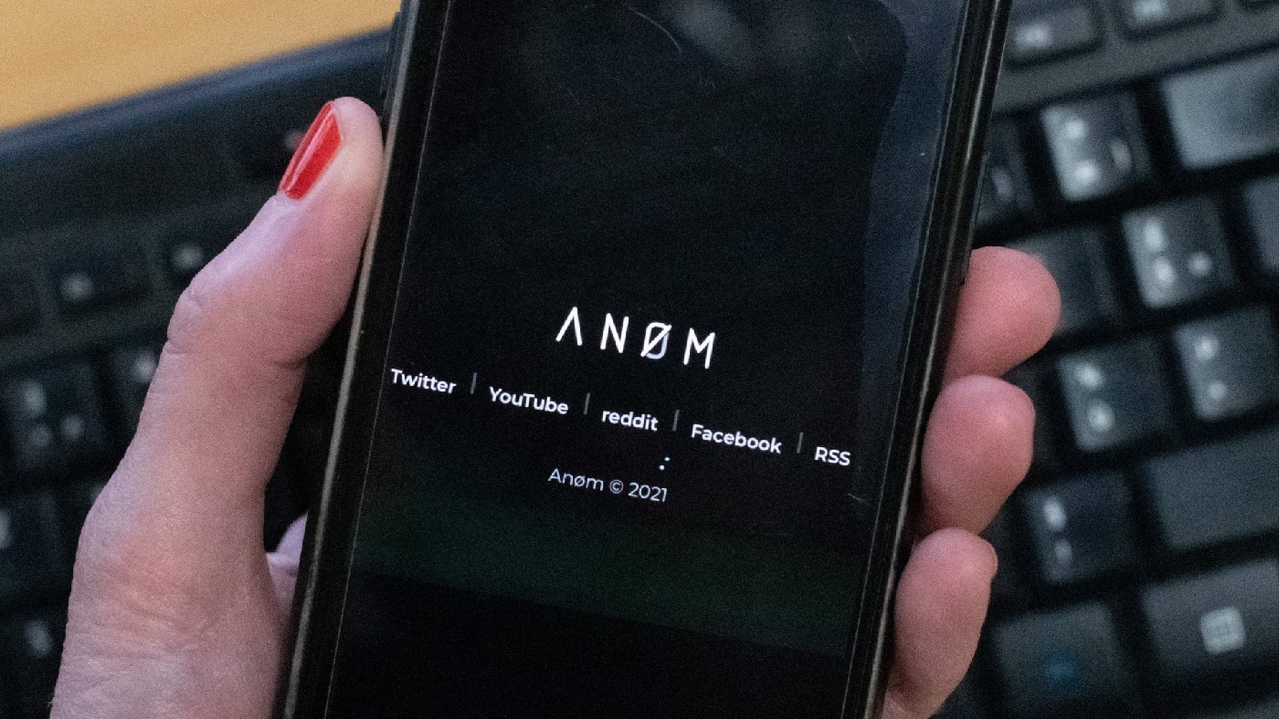 An0m shown on a phone
