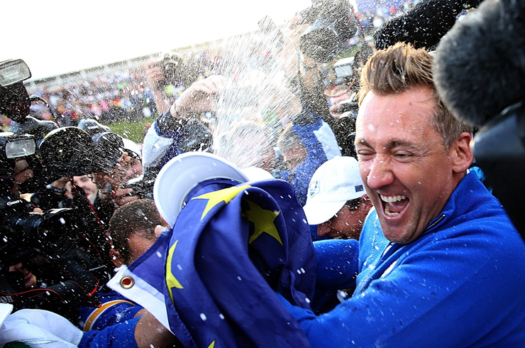 Ian Poulter celebrates Ryder Cup win
