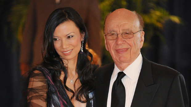 Media magnate Rupert Murdoch and his wife Wendi Deng arrive for the 2010 White House Correspondents May 1, 2010 at a hotel in Washington, DC. AFP PHOTO/Mandel NGAN (Photo credit should read M