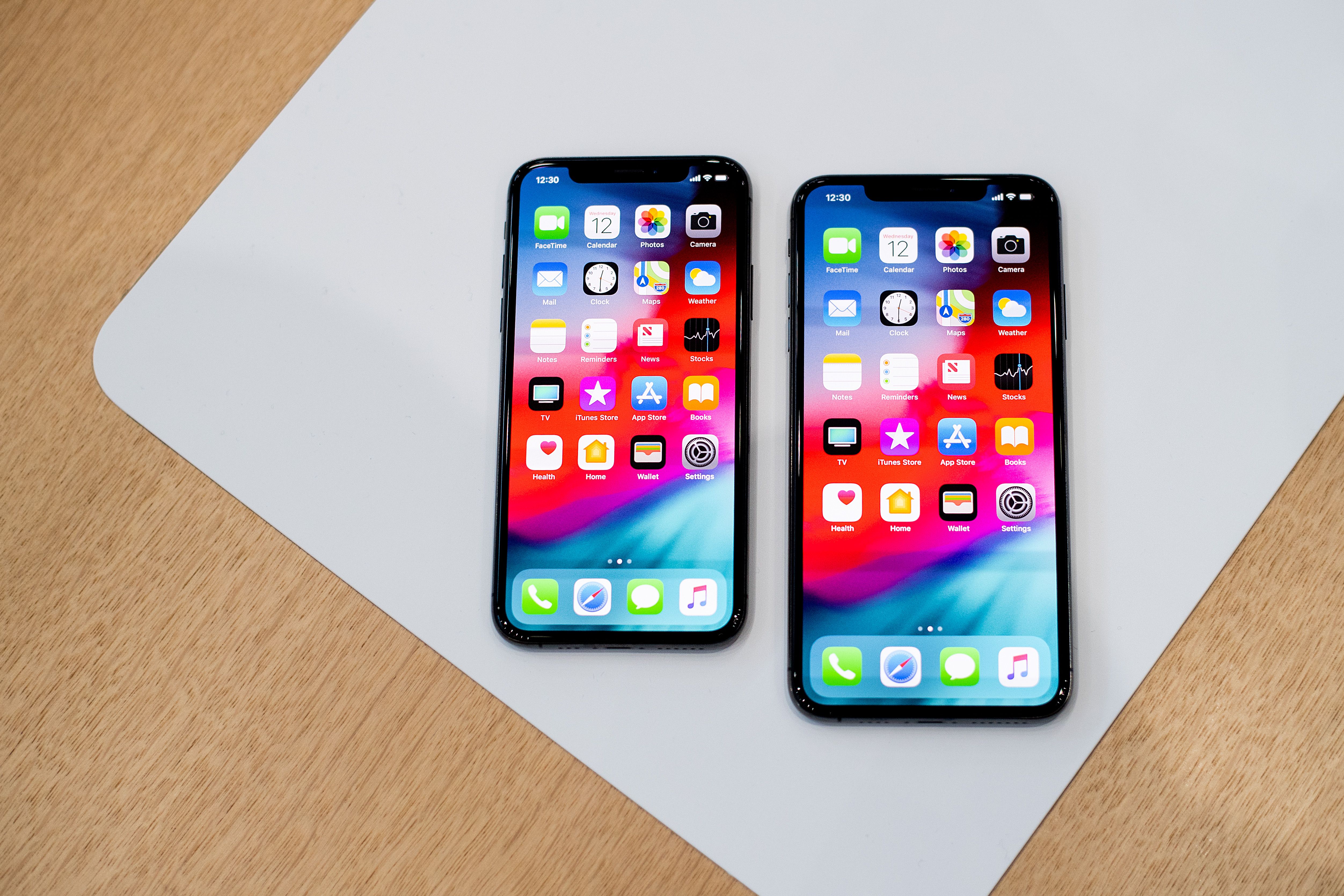 Iphone Xs And Xs Max Vs Samsung Galaxy S9 And S9 Plus Which Is Best The Week Uk