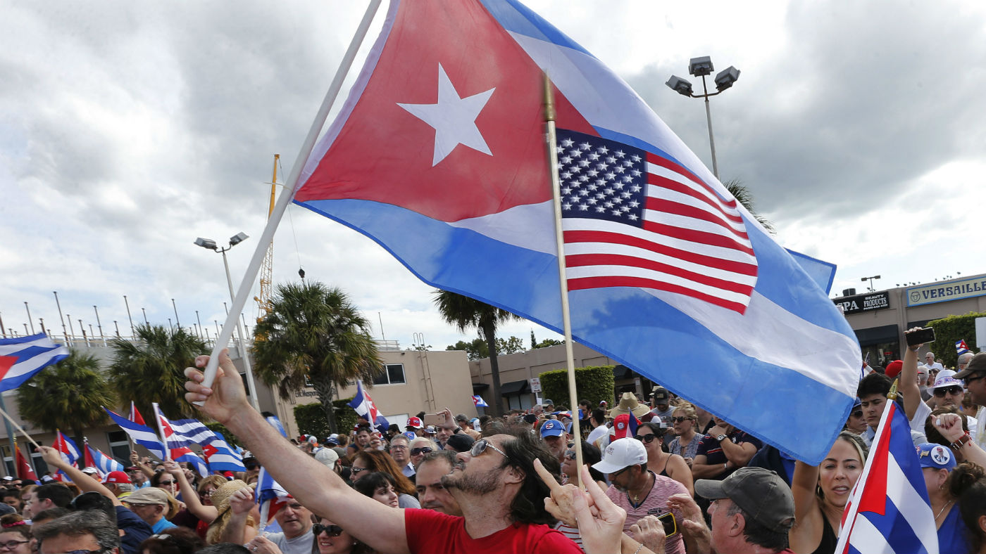 US Cuba flags