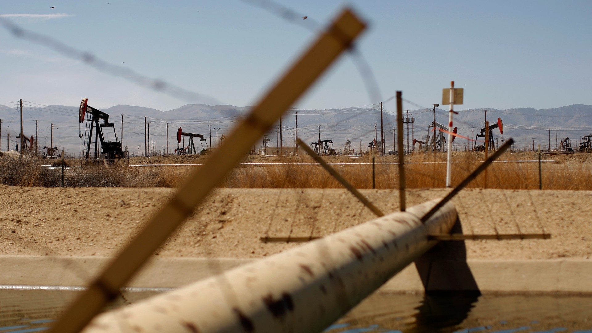 A fracking site in California 