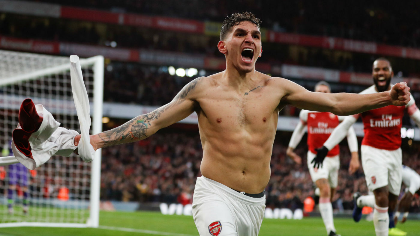 Arsenal’s Uruguayan midfielder Lucas Torreira celebrates his goal against Tottenham