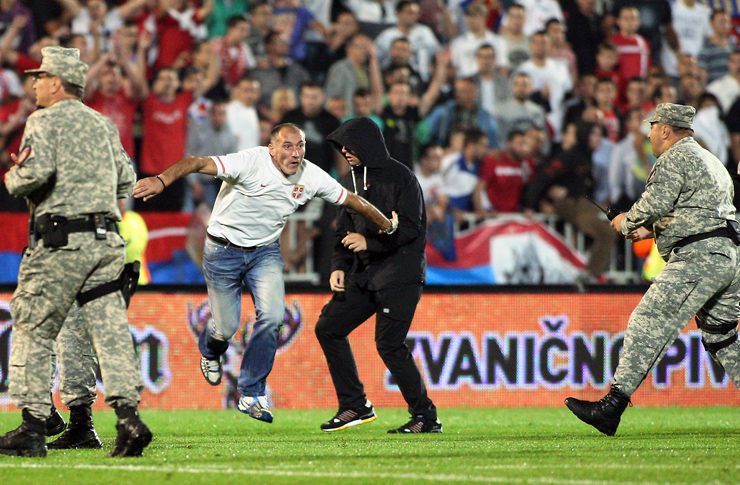 Riot at Euro 2016 qualifier between Serbia and Albania