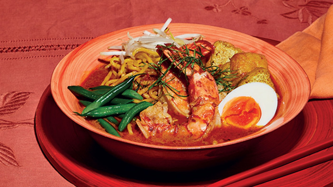 Sambal Shiok: The Malaysian Cookbook by Mandy Yin  