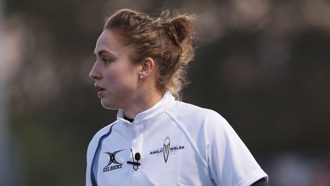 In March 2016 Sara Cox became the first professional female rugby referee