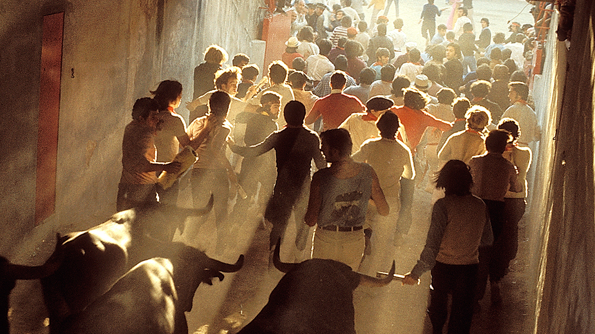 January 01, 1988. Pamplona, Navarre, Spain. The running of the bulls of &#039;Sanfirmines&#039;.(Photo by Gianni Ferrari/Cover/Getty Images)