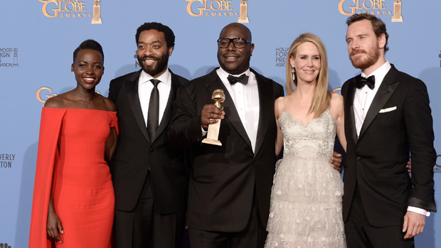 BEVERLY HILLS, CA - JANUARY 12:(L-R) Actors Lupita Nyong&#039;o and Chiwetel Ejiofor, director Steve McQueen, actors Sarah Paulson and Michael Fassbender, winners of Best Motion Picture - Drama fo