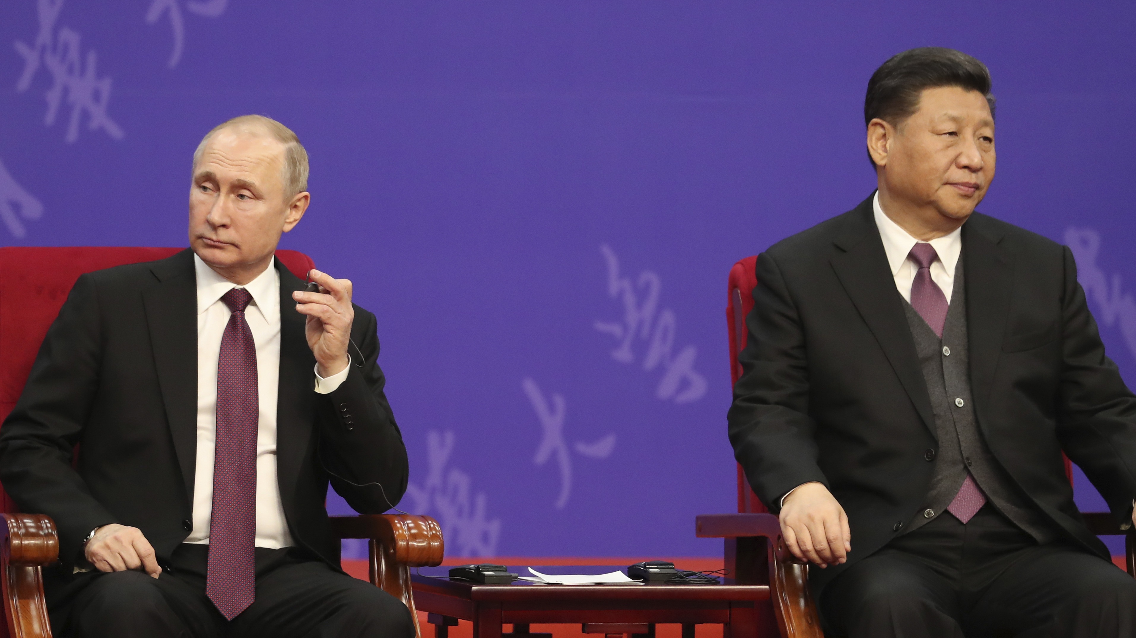 Vladimir Putin and Xi Jinping pictured together in 2019