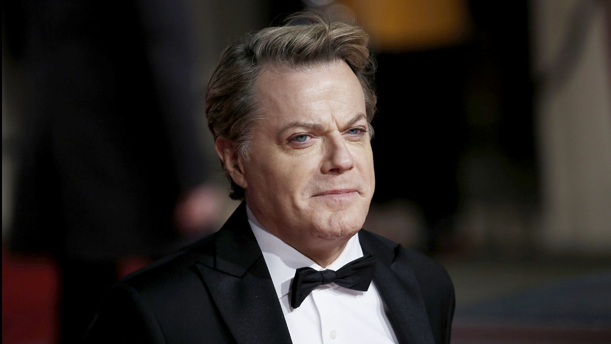 LONDON, ENGLAND - FEBRUARY 14:Eddie Izzard attends the EE British Academy Film Awards at The Royal Opera House on February 14, 2016 in London, England.(Photo by John Phillips/Getty Images)