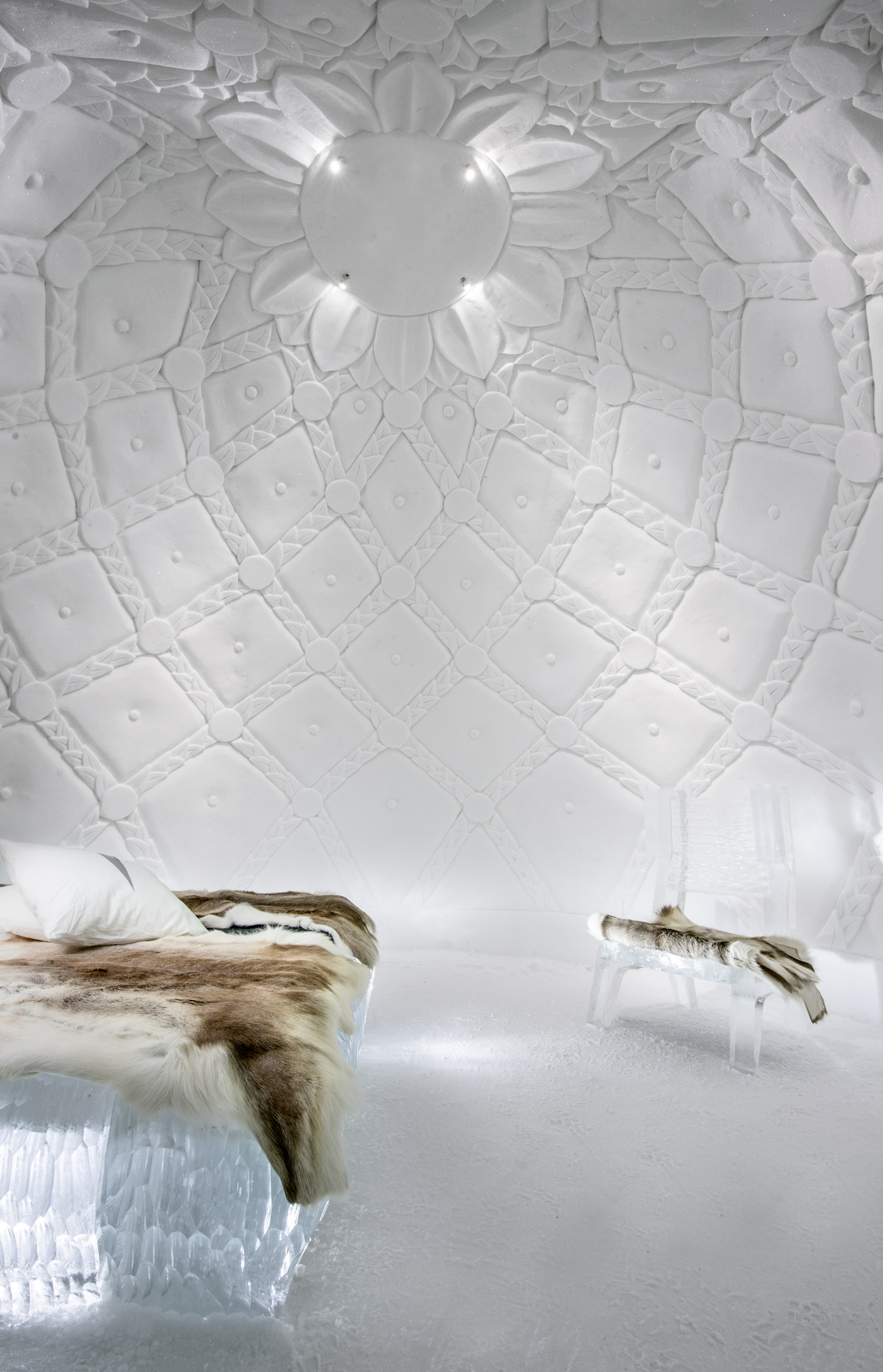 Art suite - Last Fabergé EggTomasz Czajkowski &amp; Eryk Marks ICEHOTEL 28Photo by - Asaf Kliger
