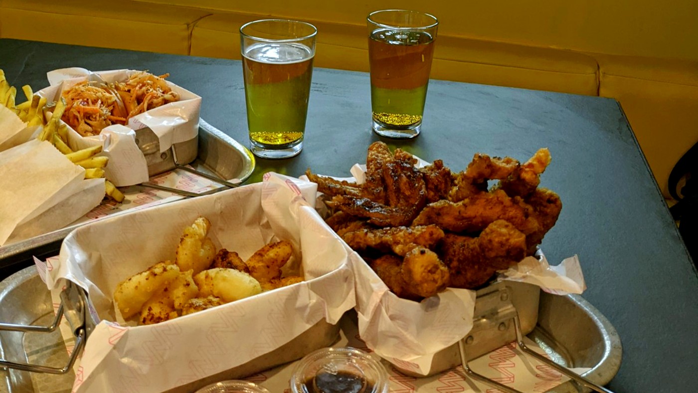 Fried chicken and beer at Wing Wing
