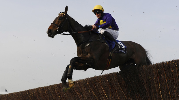 Davy Russell riding Lord Windermere 
