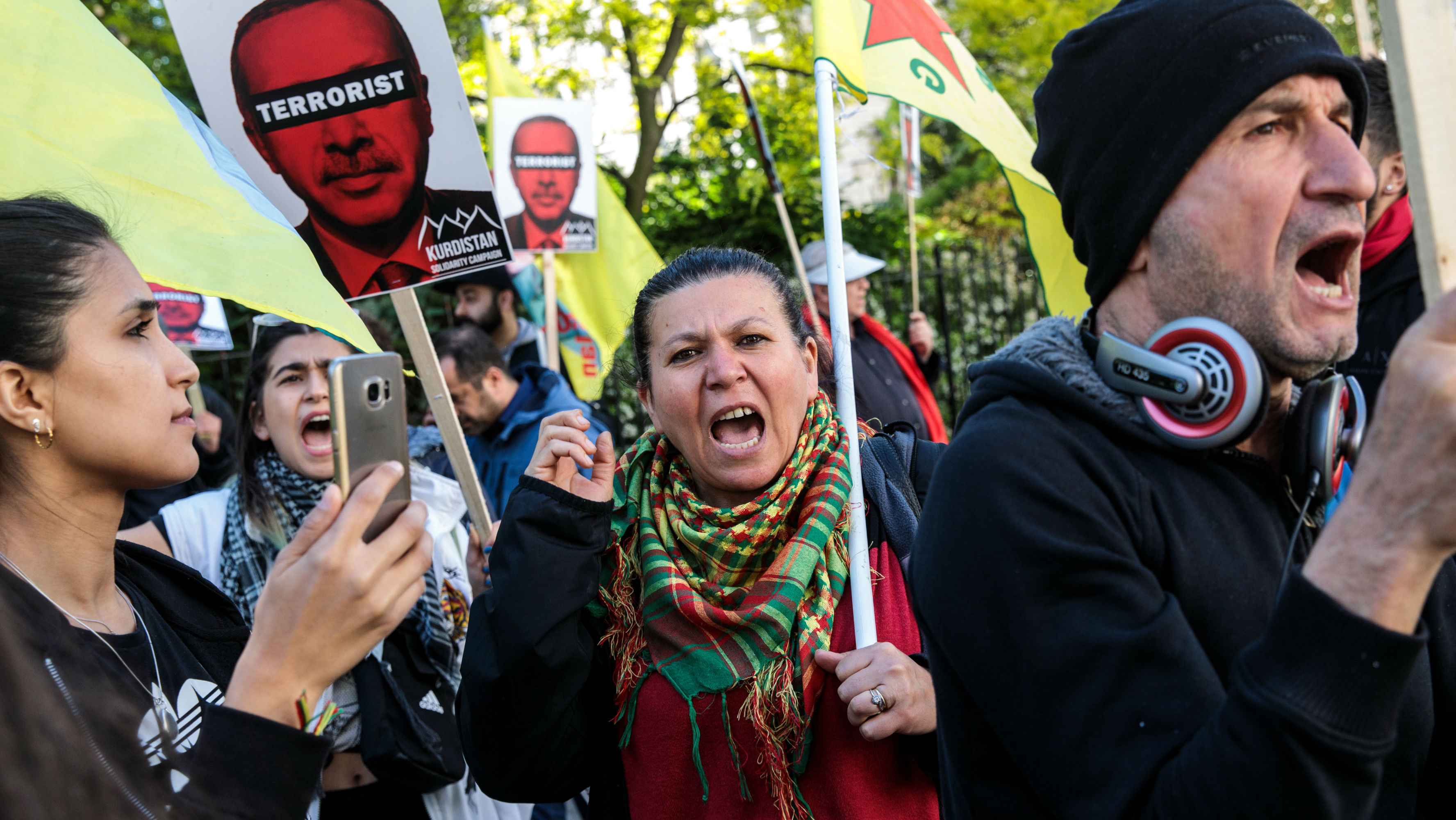 Anti-Erdogan protesters demonstrate in London