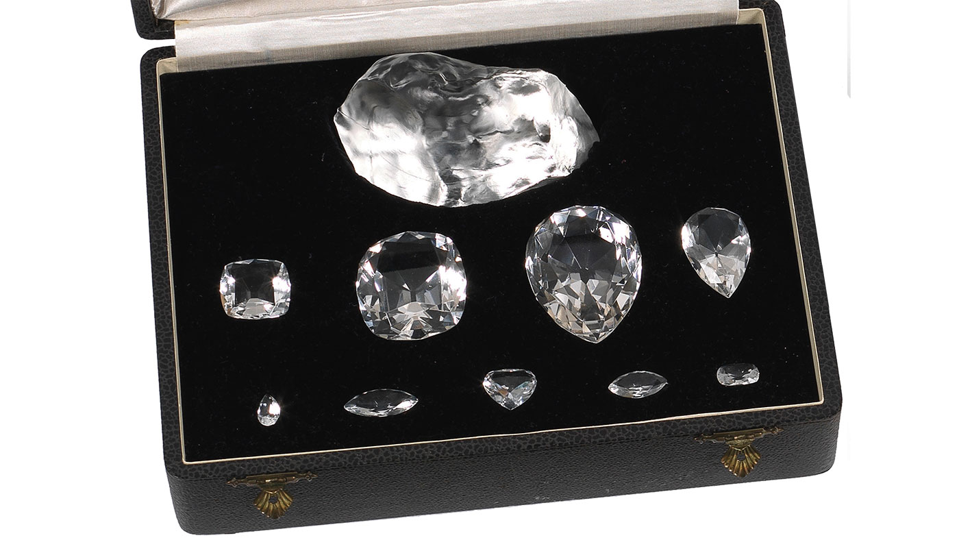 Replicas of the Cullinan diamonds