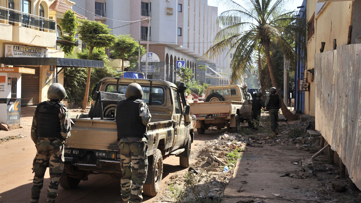 Gunmen take hostages in Radisson Blu hotel in Bamako, Mali