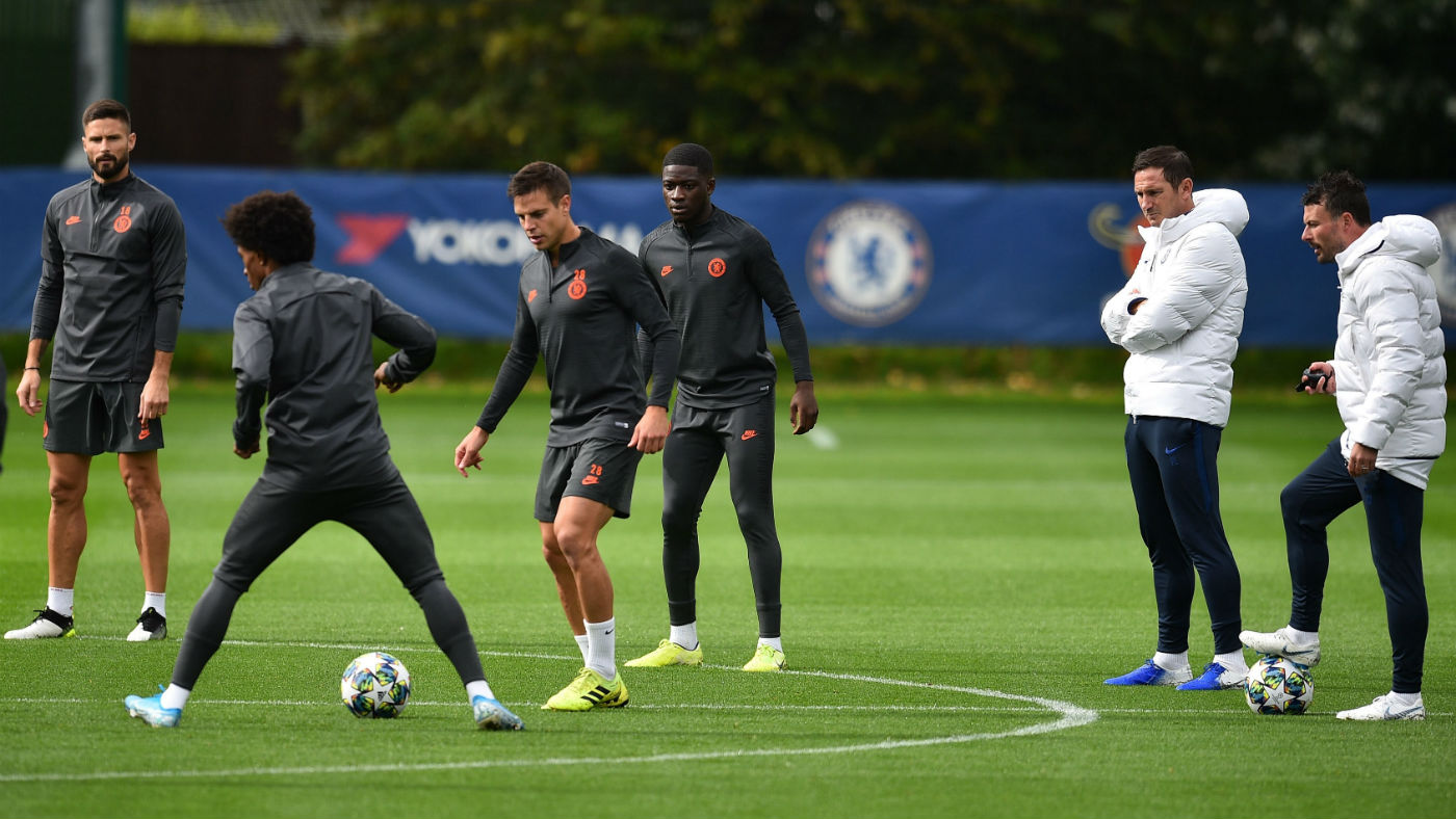 Chelsea head coach Frank Lampard oversees training ahead of the Lille match