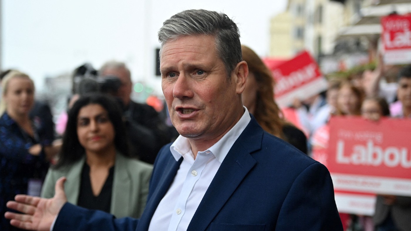 Labour leader Keir Starmer arrives at the Hilton Brighton Metropole hotel on the opening day of the Labour Party conference