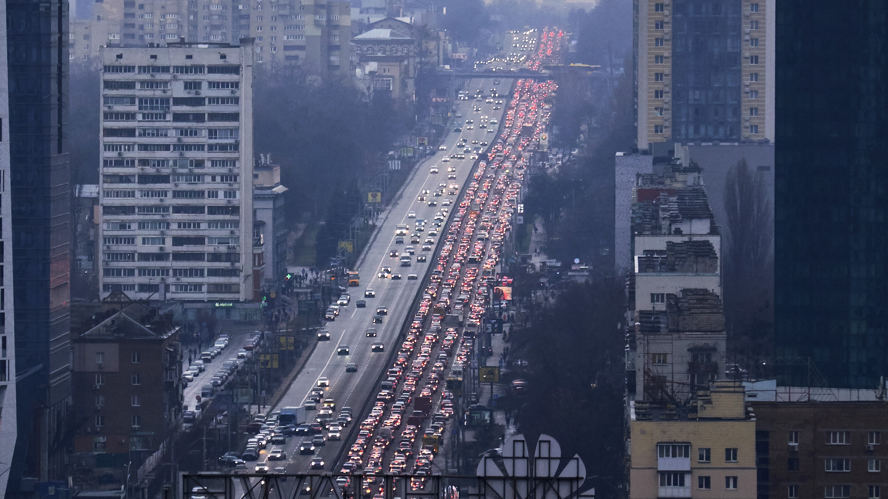 24 February: Traffic jams form as citizens flee Kyiv following pre-offensive missile strikes by Russian armed forces